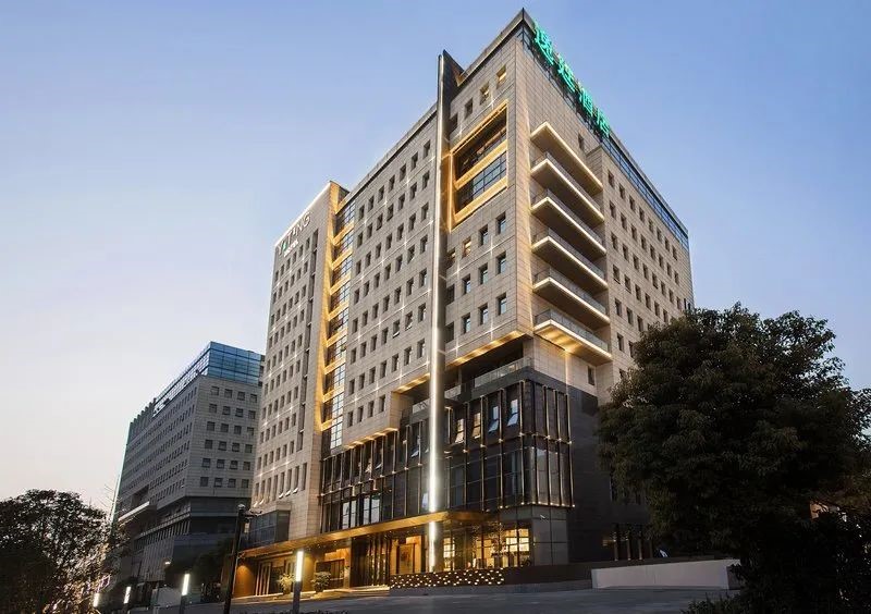 揭秘！芬尼克茲為何能成為酒店首選的空氣能品牌？